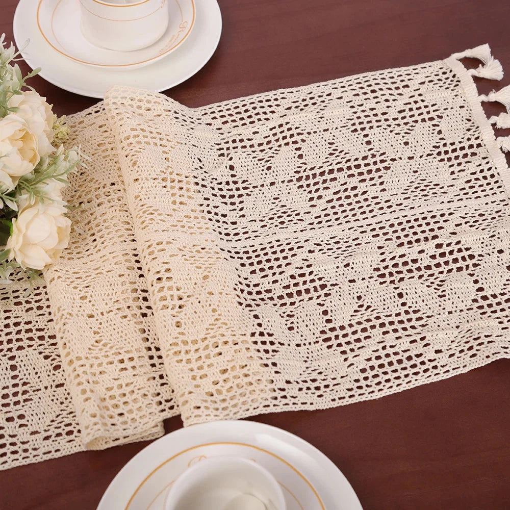 Chemin de table en dentelle crochet à plat avec fleurs