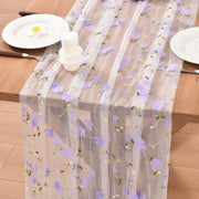 Chemin de table à marguerites lilas, voile fleuri mariage